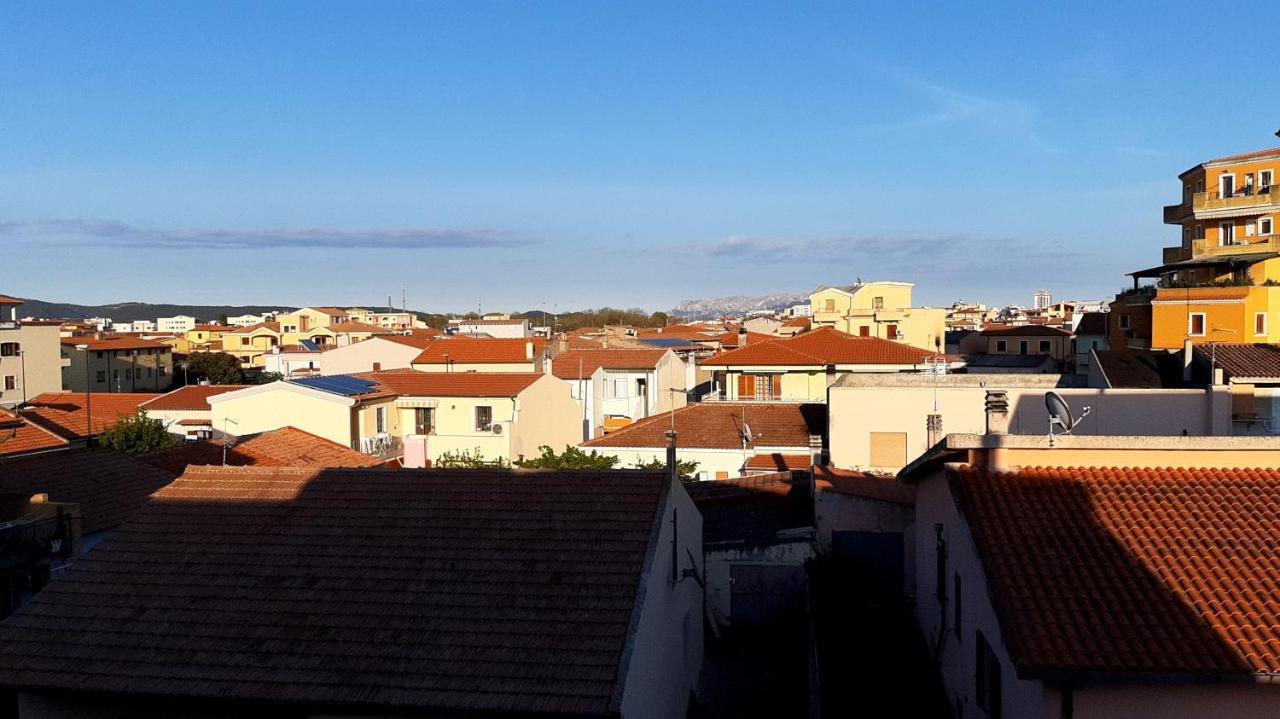 Апартаменти Lo Sguardo Sulla Citta' ,Panoramic View Ольбія Екстер'єр фото